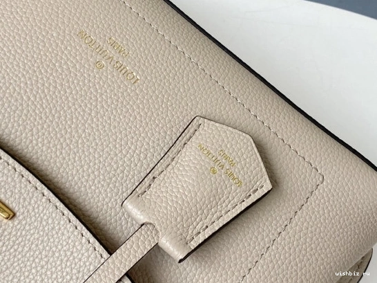 WIS LOUIS MM VUITTON EVER BB LOCKME 0821